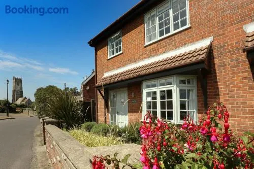Lazy Days Cottage - Image 1