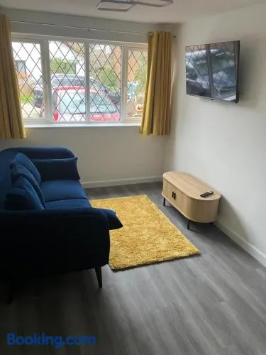 Newly refurbished Annexe - Image 1