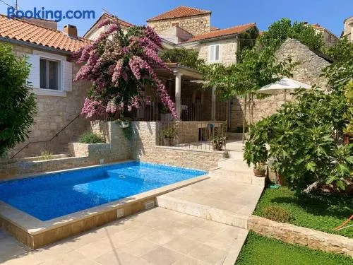 Heritage house Dvor - Image 1