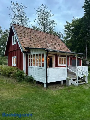 Forrest cottage by the lake - Image 1
