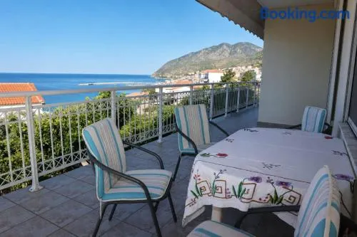 Sea view apartment - Image 1