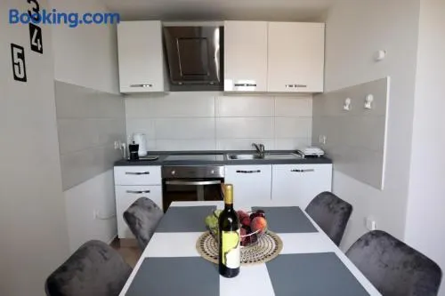 Apartman Cinkopan Premantura 1 - Image 1
