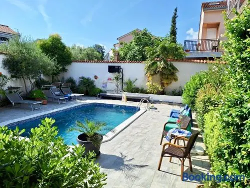 Apartment with private pool and arbor - Image 1