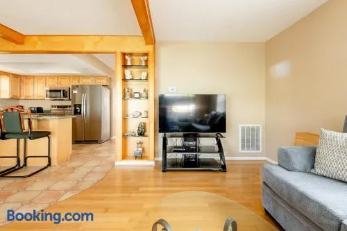 Welcome to Your Serene Waterfront Getaway! - Image 1