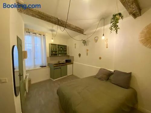 Location studio rue du sauvage - Image 1