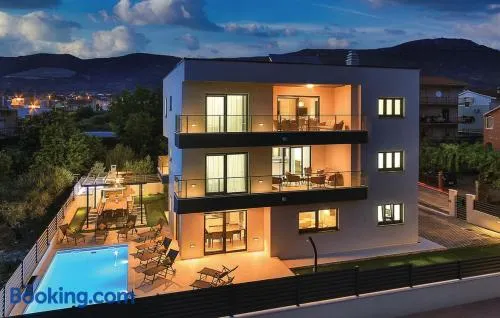 Luxury Dream House - Image 1