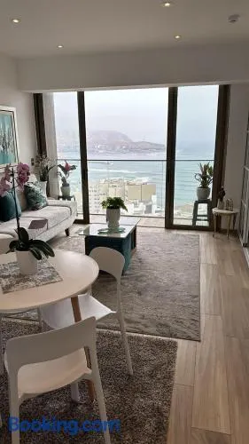 Luxury Ocean View Apartment - Pool & Gym - Image 1