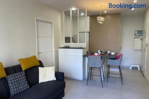 Apartment for 2 with balcony near beach - Image 1