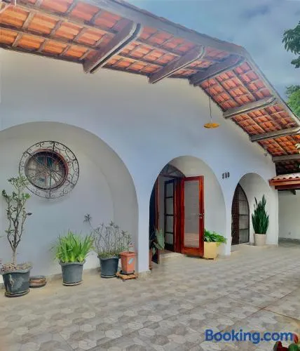 Casa Sol Ubatuba - Suítes no Centro de Ubatuba - Image 1
