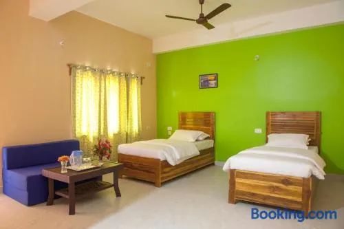Rains Inn Eco Hotel - Image 1