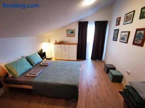 Centrally located 3 Bedroom Holiday House O'Live with private garden - Image 1