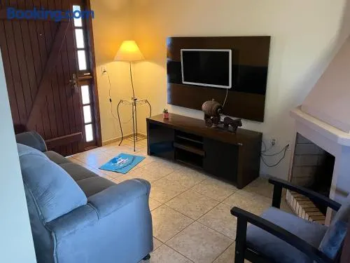 Apartamento amplo 300m da praia - Image 1