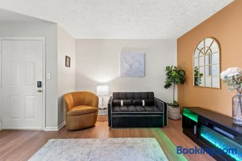 Reading Nook Getaway - Image 1