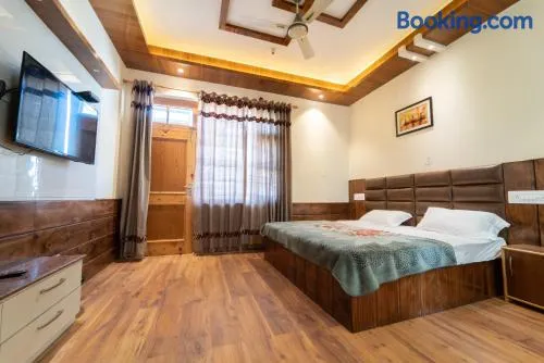 Mathan View Homestay - 3min Drive to Kullu-Manali Airport - Image 1