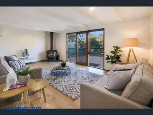 Modern Beach House, Log Fire ,Wineries, Hot Springs and Golf - Image 1