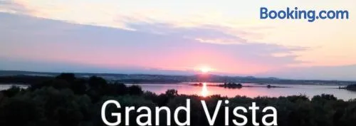 Grand Vista - Image 1