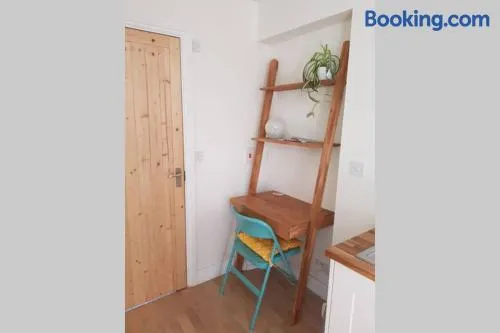 Cosy, self contained annex - Image 1