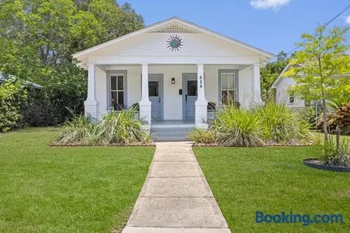 Gulfport Game Room House Walk to Beach Family Fun - Image 1