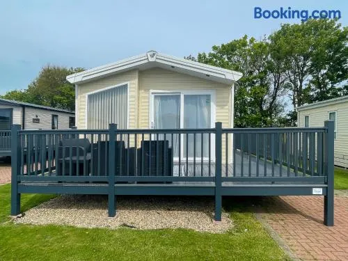 Luxury Coastal Bay Holiday Home - Image 1