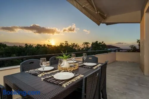Sunset bliss home in Atsipopoulo Village - Image 1