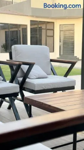 شاليه قيتار الفندقي ببريدة - Image 1