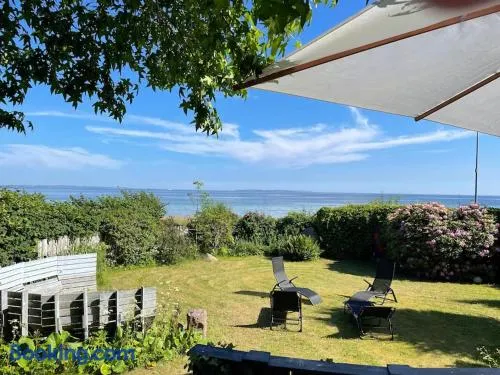 Vidunderlig villa med direkte havudsigt - Image 1