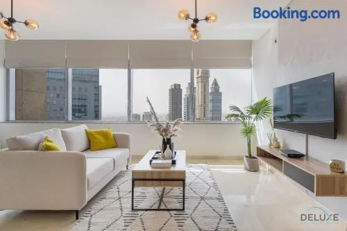 Sunny Studio at Sky Gardens DIFC by Deluxe Holiday Homes - Image 1