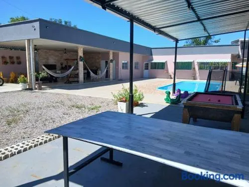 Chácara em Iranduba com 4 Suítes com AC Piscina e Segurança 24h - Image 1
