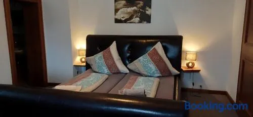 2 Zimmerwohnung mit Küche u. Bad - Image 1