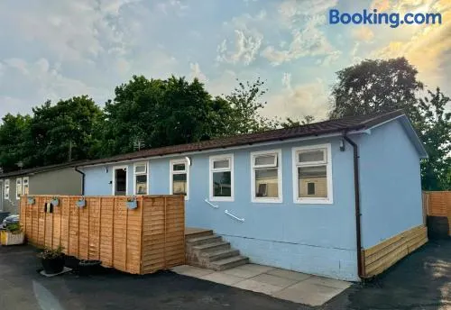 Shell's Lodge Compact 8-Bedroom Chalet Maryville Caravan Site Uddingston, Glasgow - Image 1