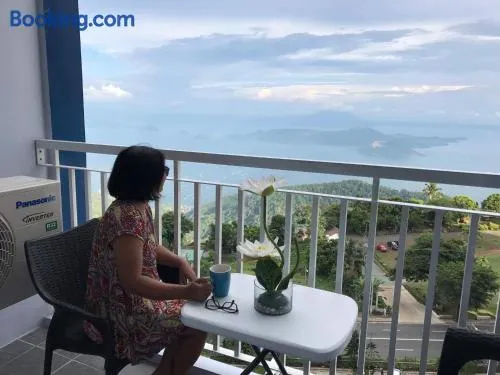 Taal View Condo by Liza - Image 1