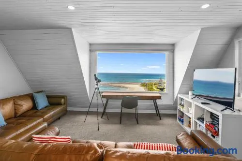 Marengo Views - 180 Degree Clifftop Ocean View Home - Image 1