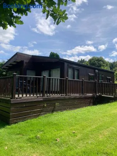 Lakeside retreat - Lodge 2F caer beris holiday park - no commercial vehicles allowed on site - Image 1