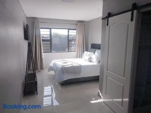 160 On Townsend Guesthouse - Image 1