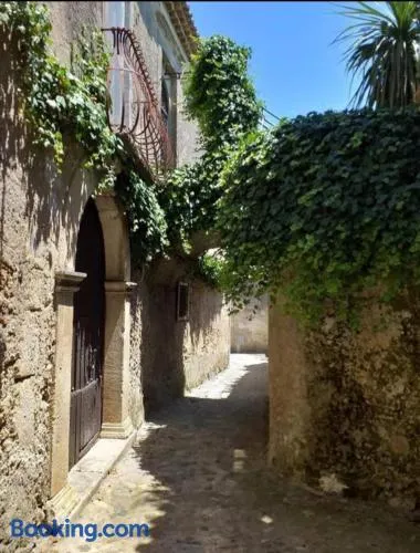 Palazzo Caracciolo - Image 1