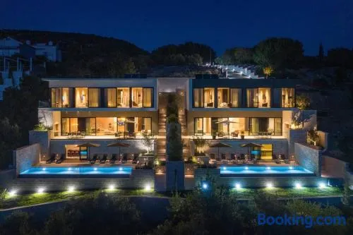 Villa con terraza, barbacoa y sauna - Image 1
