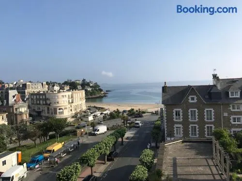 appartement Dinard hyper centre plage de l'Ecluse - Image 1