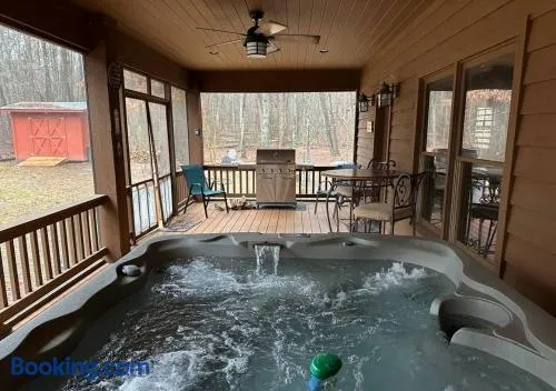 Secluded Cabin - Games, Fire Pit, Hot Tub, Pet OK - Image 1