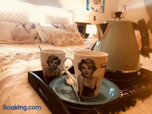Breakfast at Tiffanys - Image 1