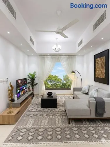 Perfect choice Luxury Apartment-AlMuzn Residence, AirPort - Image 1