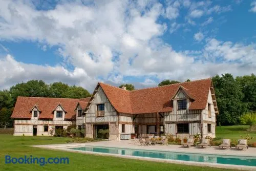 La Ferme de la Forêt - Image 1