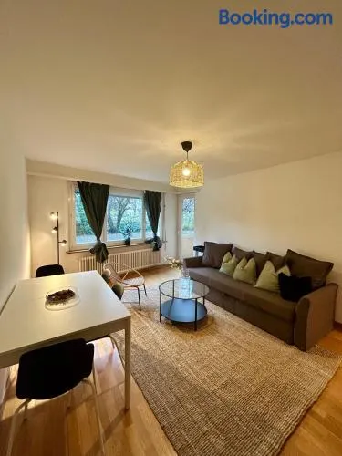 Cozy Apartment with Balcony in Zurich - Image 1
