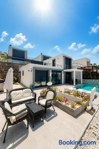 Stunning 3-Bedroom Sea View Villa with Private Pool, Garden & BBQ in Yalıkavak, Bodrum - Image 1
