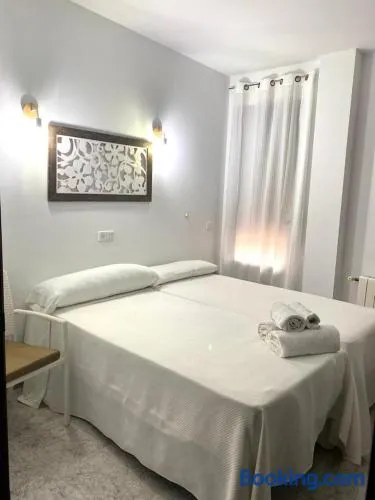 Hostal Casa López - Image 1