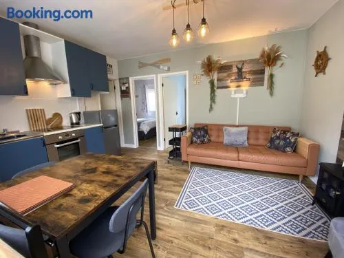 The Donkey Den - Image 1