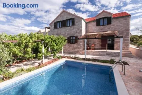 Vila Venecija - Image 1