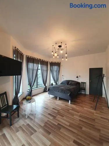 Valet Apartment - Image 1