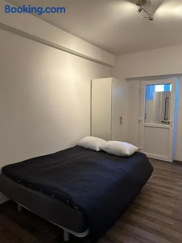 Apartment for 2 Near Expo, City Center - Image 1