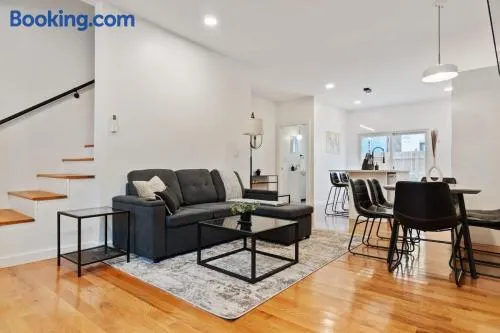 Holiday Special 2 Houses Duplex Rental with 6 bdrms - Image 1