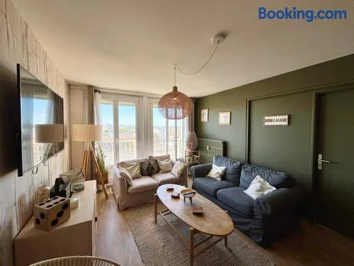 Vue imprenable sur Reims, 4 suites privatives - Image 1